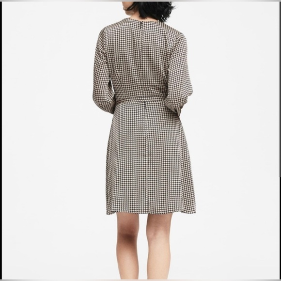 SOLD! NWT Banana Republic Printed Midi Dress Elephants Size 4 or Small - Picture 3 of 16